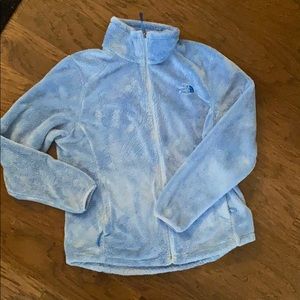 Light blue women’s North Face fleece